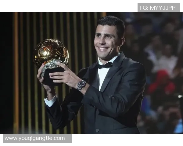 足球明星纷纷赞赏小罗的技艺与风格引发球迷热议