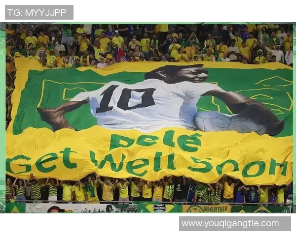 足球巨星的传奇人生与奋斗历程背后的感人故事