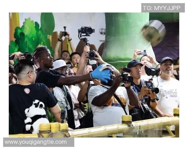 巴勒特篮球明星的崛起与挑战:从新秀到联盟焦点的奋斗历程 巴勒特篮球明星的崛起与挑战:从新秀到联盟焦点的奋斗历程